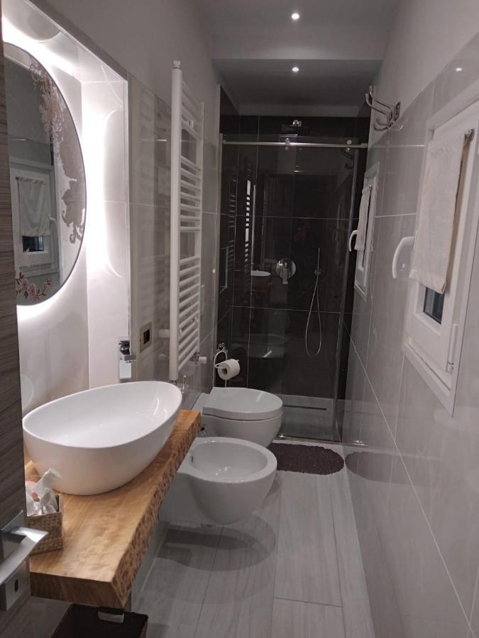 Casa Michela Bed & Breakfast Piacenza Bagian luar foto